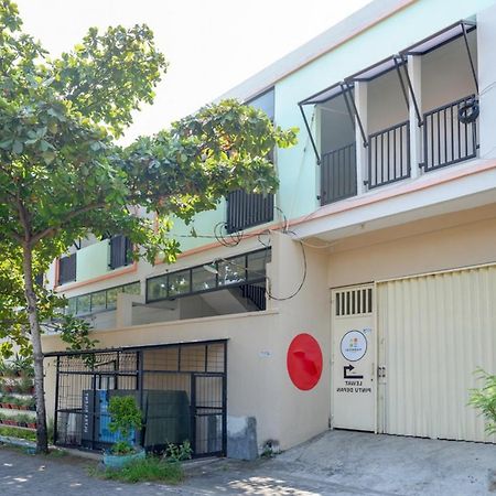 Reddoorz Near Stasiun Tawang Semarang Hotel Exterior photo